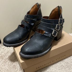 Freebird Dawson black size 10